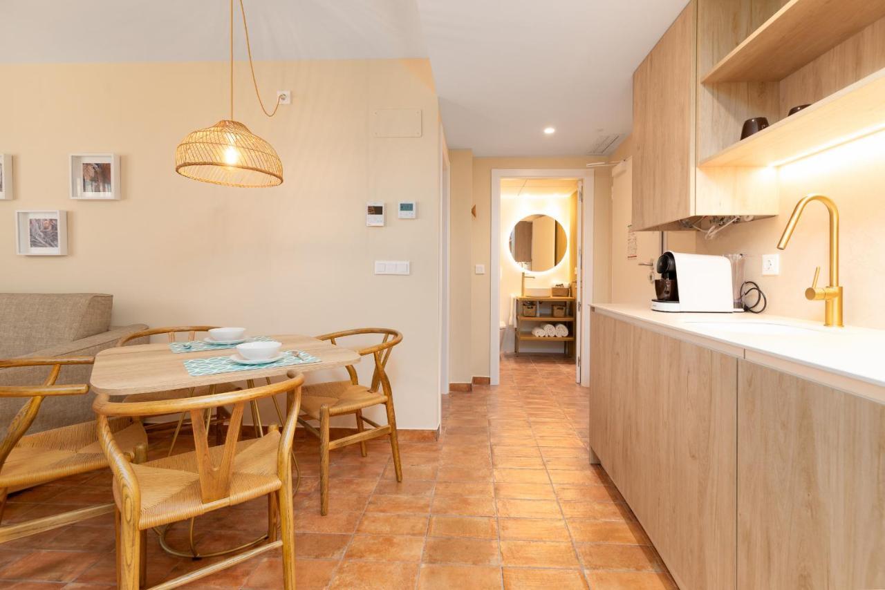 Apartamentos Las Ciencias K Valencia Luaran gambar