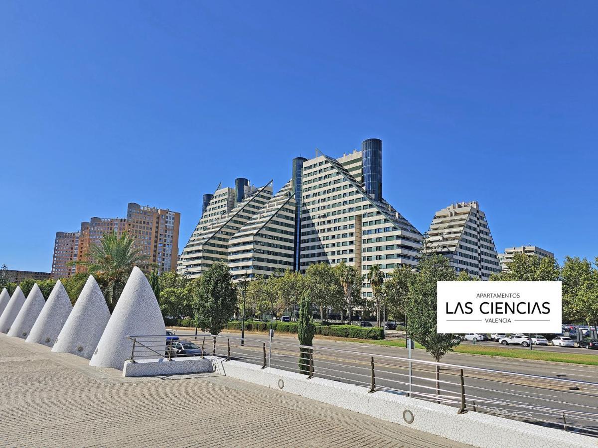 Apartamentos Las Ciencias K Valencia Luaran gambar