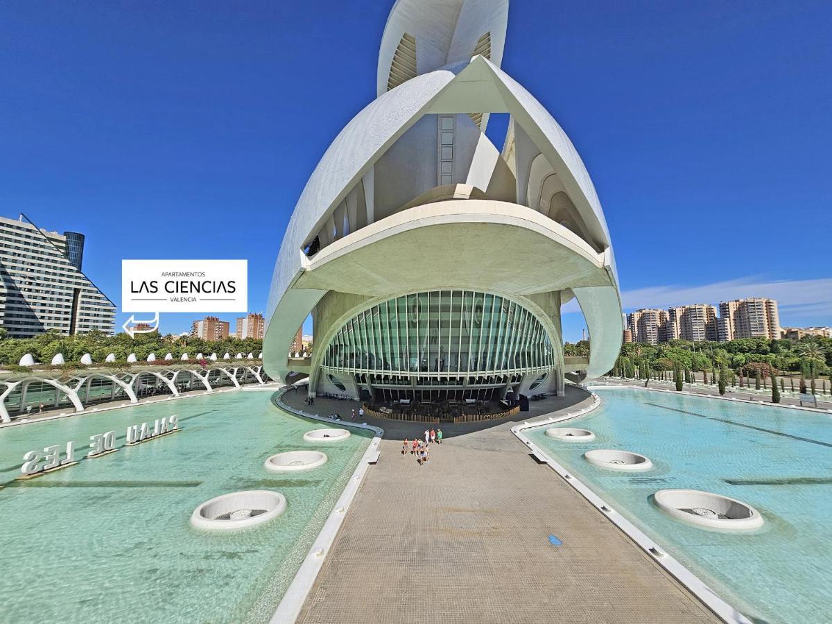 Apartamentos Las Ciencias K Valencia Luaran gambar